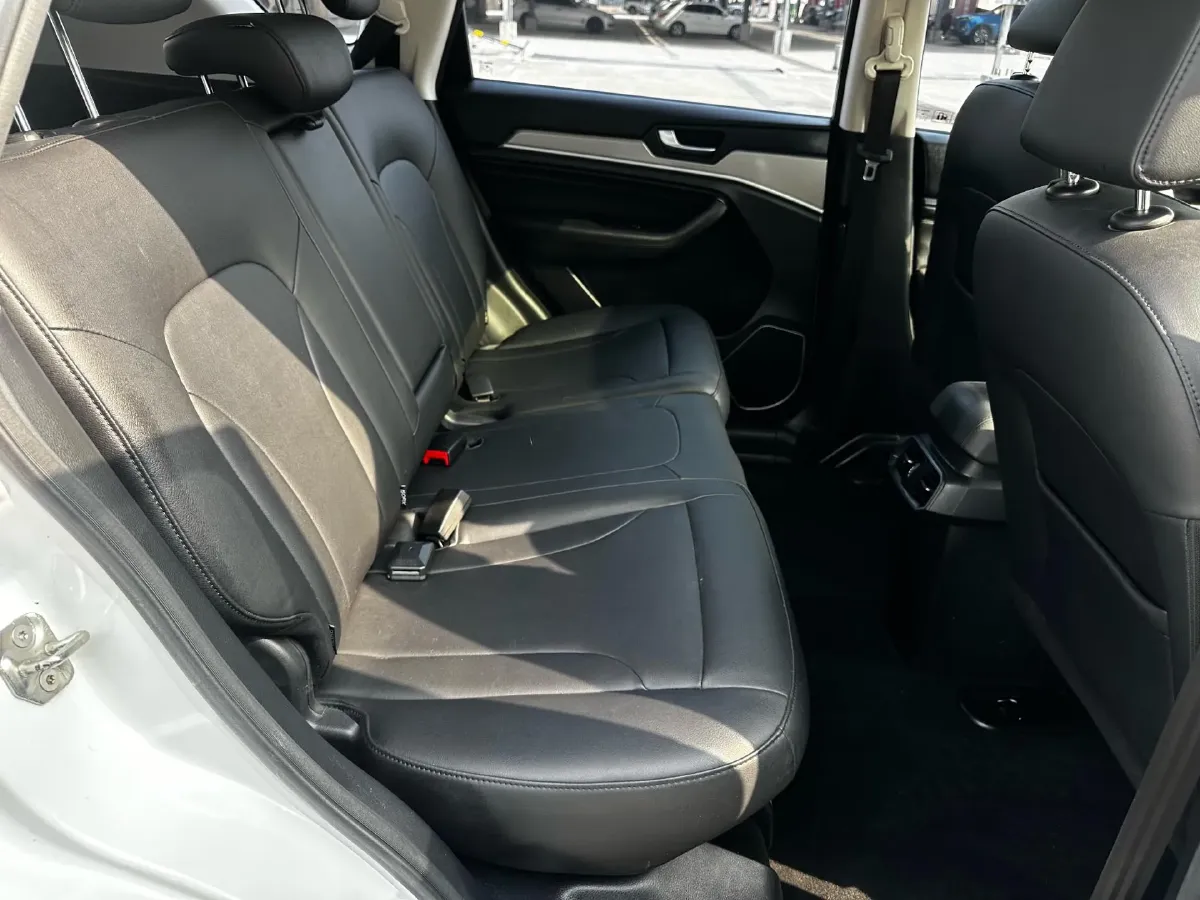 2018 Haval H6 1.5T 150HP L4 7DCT,autocango,china used car exporter,china ev exporter,chinese used car exporter,chinese used ev exporter