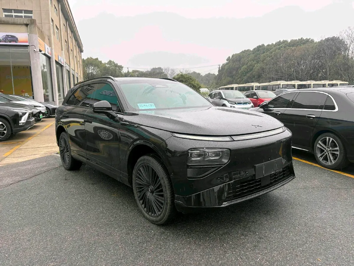 2025 Xpeng G9 BEV 79KWH,autocango,china used car exporter,china ev exporter,chinese used car exporter,chinese used ev exporter