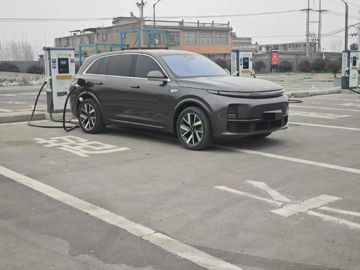 2024 Li L7 Range Extended 154HP REEV 42.8KWH,autocango,china used car exporter,china ev exporter,chinese used car exporter,chinese used ev exporter