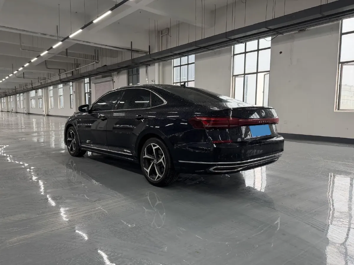 2024 Volkswagen Passat 2.0T 186HP L4 7DCT,autocango,china used car exporter,china ev exporter,chinese used car exporter,chinese used ev exporter