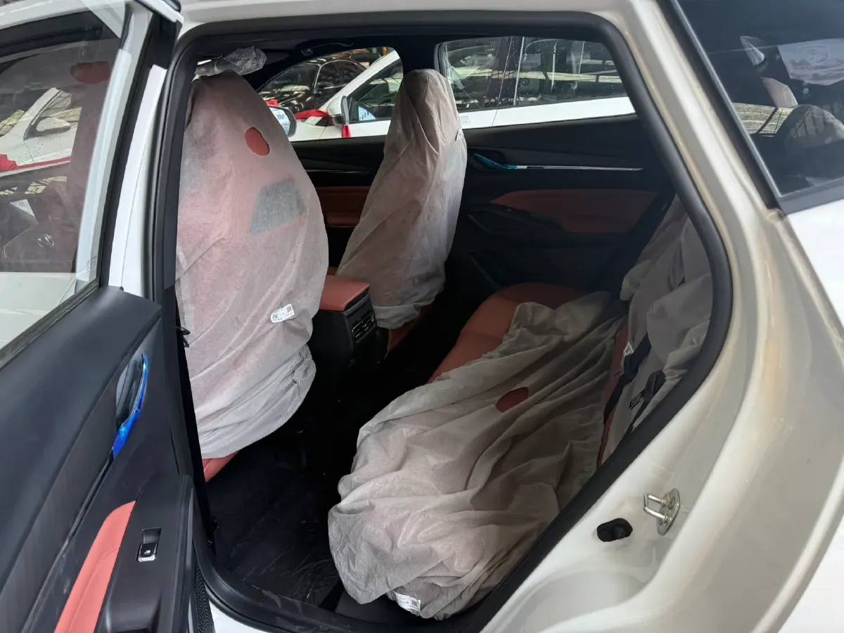 2026 ChangAn X5 PLUS 1.5T 192HP L4 7DCT,autocango,china used car exporter,china ev exporter,chinese used car exporter,chinese used ev exporter