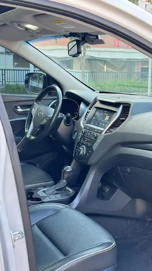 2017 Hyundai Santafe 2.4L 189HP L4 6AT,autocango,china used car exporter,china ev exporter,chinese used car exporter,chinese used ev exporter