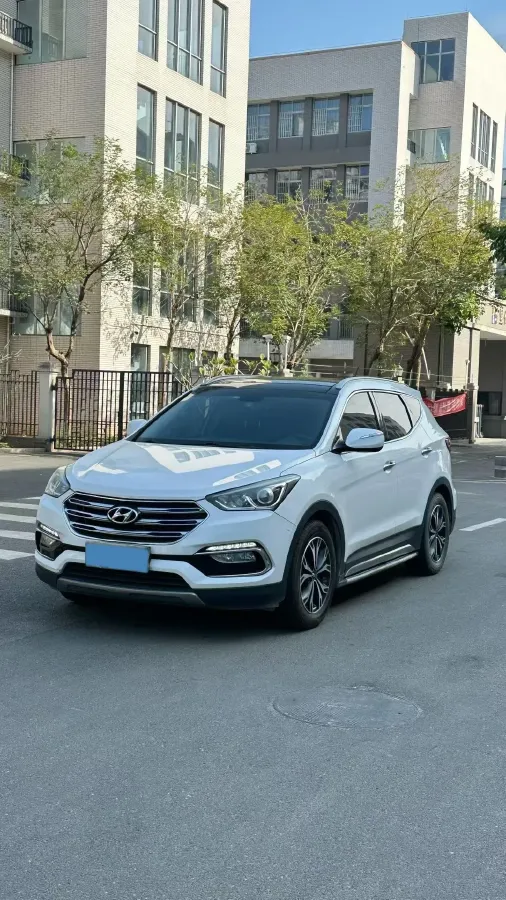 2017 Hyundai Santafe 2.4L 189HP L4 6AT,autocango,china used car exporter,china ev exporter,chinese used car exporter,chinese used ev exporter