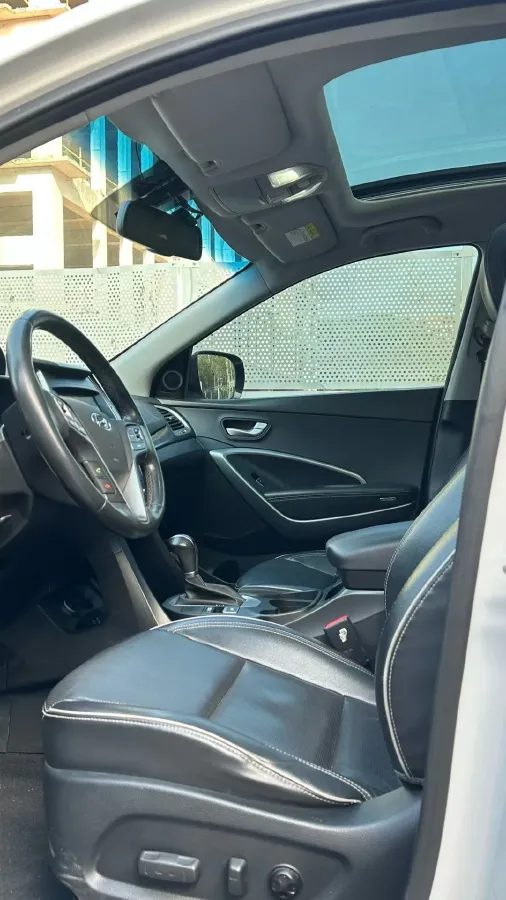 2017 Hyundai Santafe 2.4L 189HP L4 6AT,autocango,china used car exporter,china ev exporter,chinese used car exporter,chinese used ev exporter