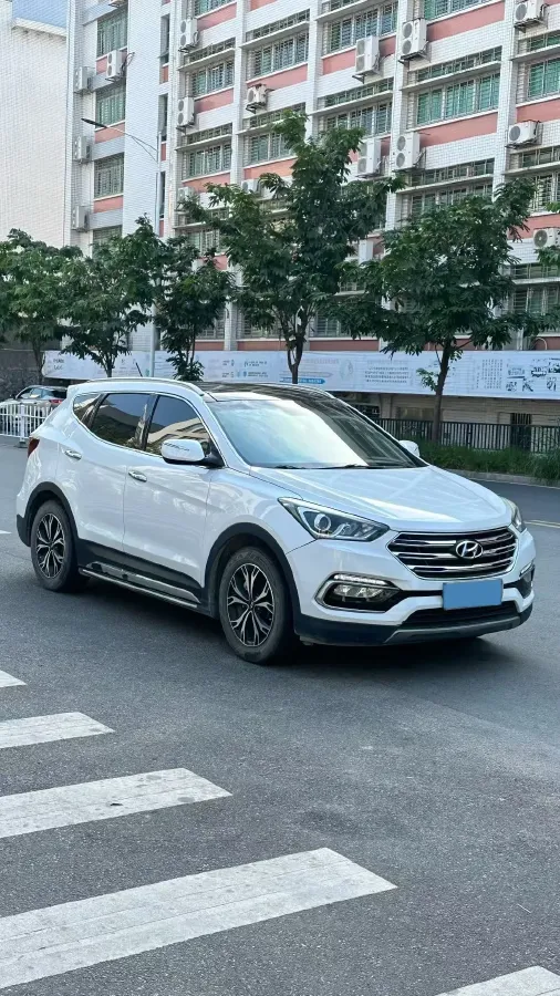 2017 Hyundai Santafe 2.4L 189HP L4 6AT,autocango,china used car exporter,china ev exporter,chinese used car exporter,chinese used ev exporter