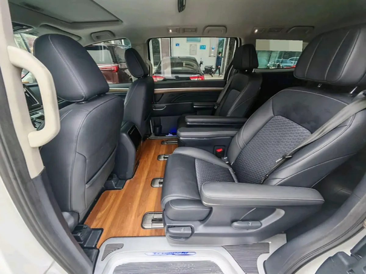 2023 GAC Trumpchi M8 2.0T 252HP L4 8AT,autocango,china used car exporter,china ev exporter,chinese used car exporter,chinese used ev exporter