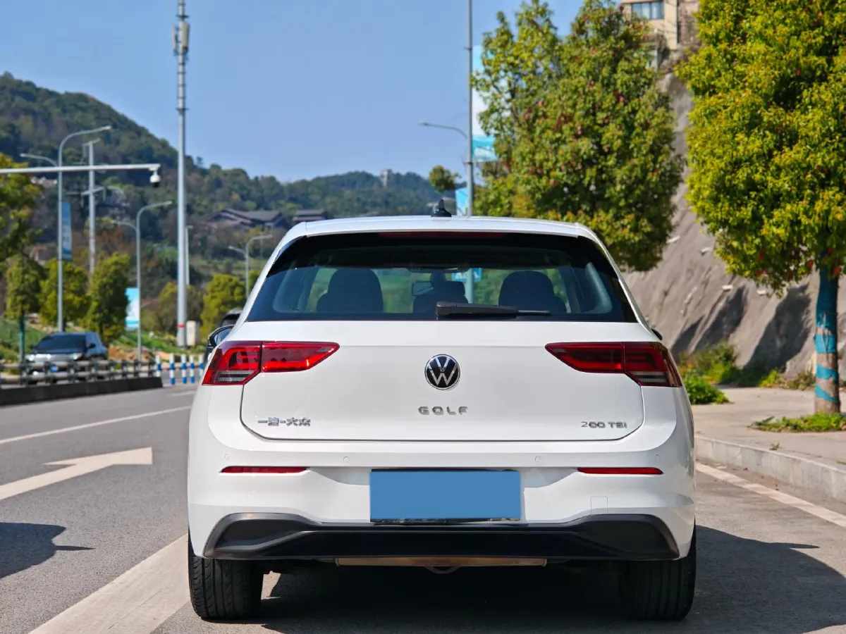 2023 Volkswagen Golf 1.2T 116HP L4 7DCT,autocango,china used car exporter,china ev exporter,chinese used car exporter,chinese used ev exporter