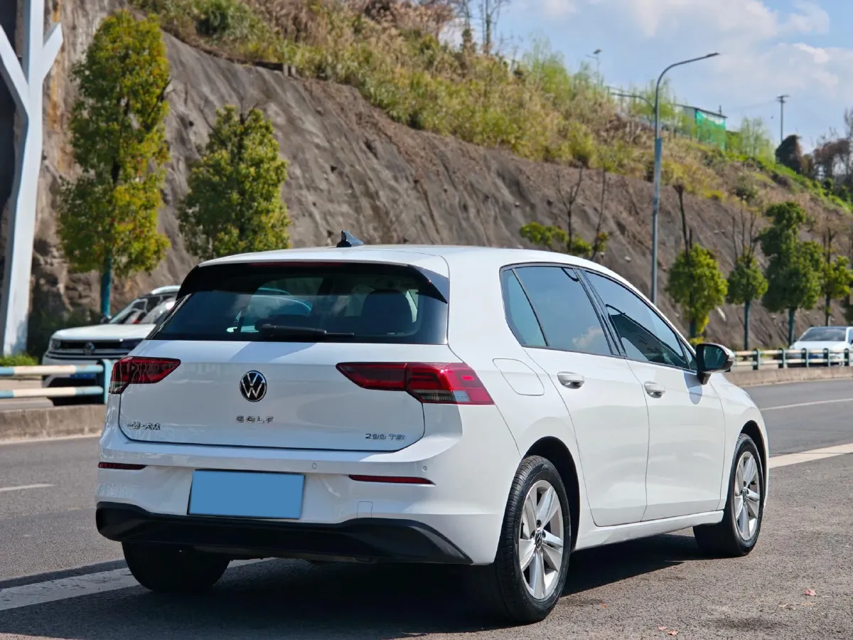 2023 Volkswagen Golf 1.2T 116HP L4 7DCT,autocango,china used car exporter,china ev exporter,chinese used car exporter,chinese used ev exporter