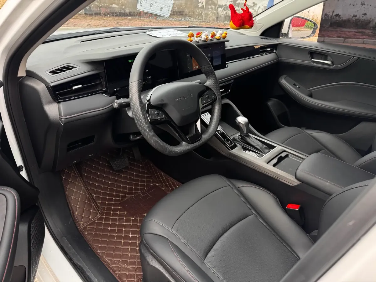 2023 Roewe i5 1.5L 129HP L4 CVT,autocango,china used car exporter,china ev exporter,chinese used car exporter,chinese used ev exporter