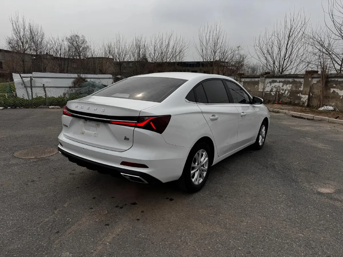 2023 Roewe i5 1.5L 129HP L4 CVT,autocango,china used car exporter,china ev exporter,chinese used car exporter,chinese used ev exporter