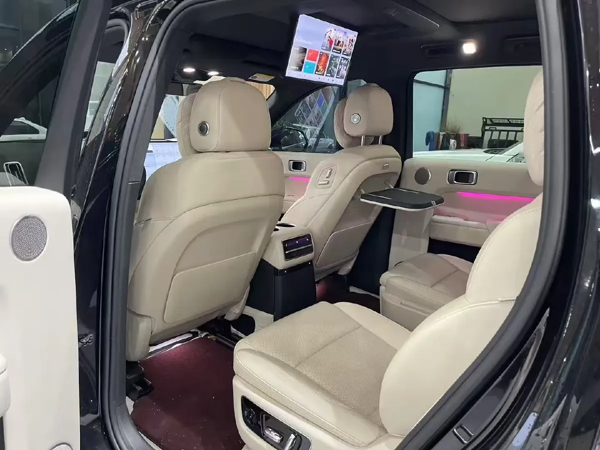 2024 Land Rover Range Rover Evoque 1.5T 200HP L3 8AT PHEV 15.5KWH,autocango,china used car exporter,china ev exporter,chinese used car exporter,chinese used ev exporter