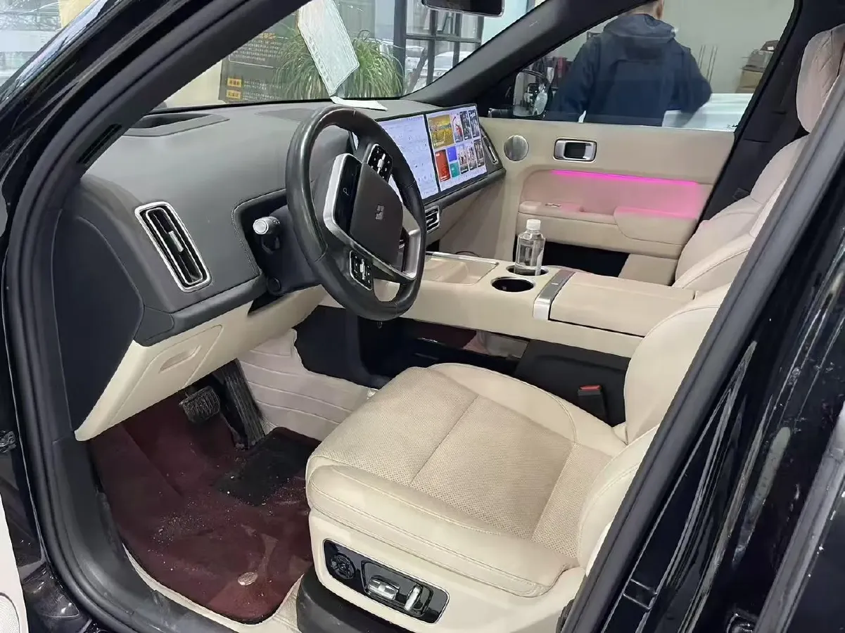 2024 Land Rover Range Rover Evoque 1.5T 200HP L3 8AT PHEV 15.5KWH,autocango,china used car exporter,china ev exporter,chinese used car exporter,chinese used ev exporter