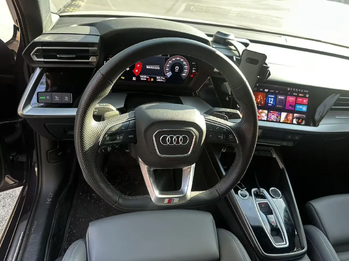 2025 Audi A3 1.5T 160HP L4 7DCT,autocango,china used car exporter,china ev exporter,chinese used car exporter,chinese used ev exporter