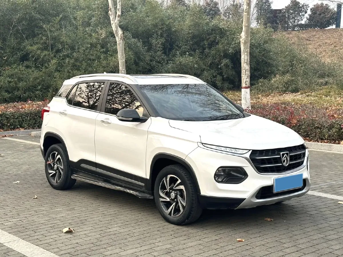 2017 BaoJun 510 1.5L 112HP L4 6MT,autocango,china used car exporter,china ev exporter,chinese used car exporter,chinese used ev exporter