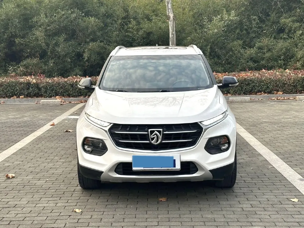 2017 BaoJun 510 1.5L 112HP L4 6MT,autocango,china used car exporter,china ev exporter,chinese used car exporter,chinese used ev exporter