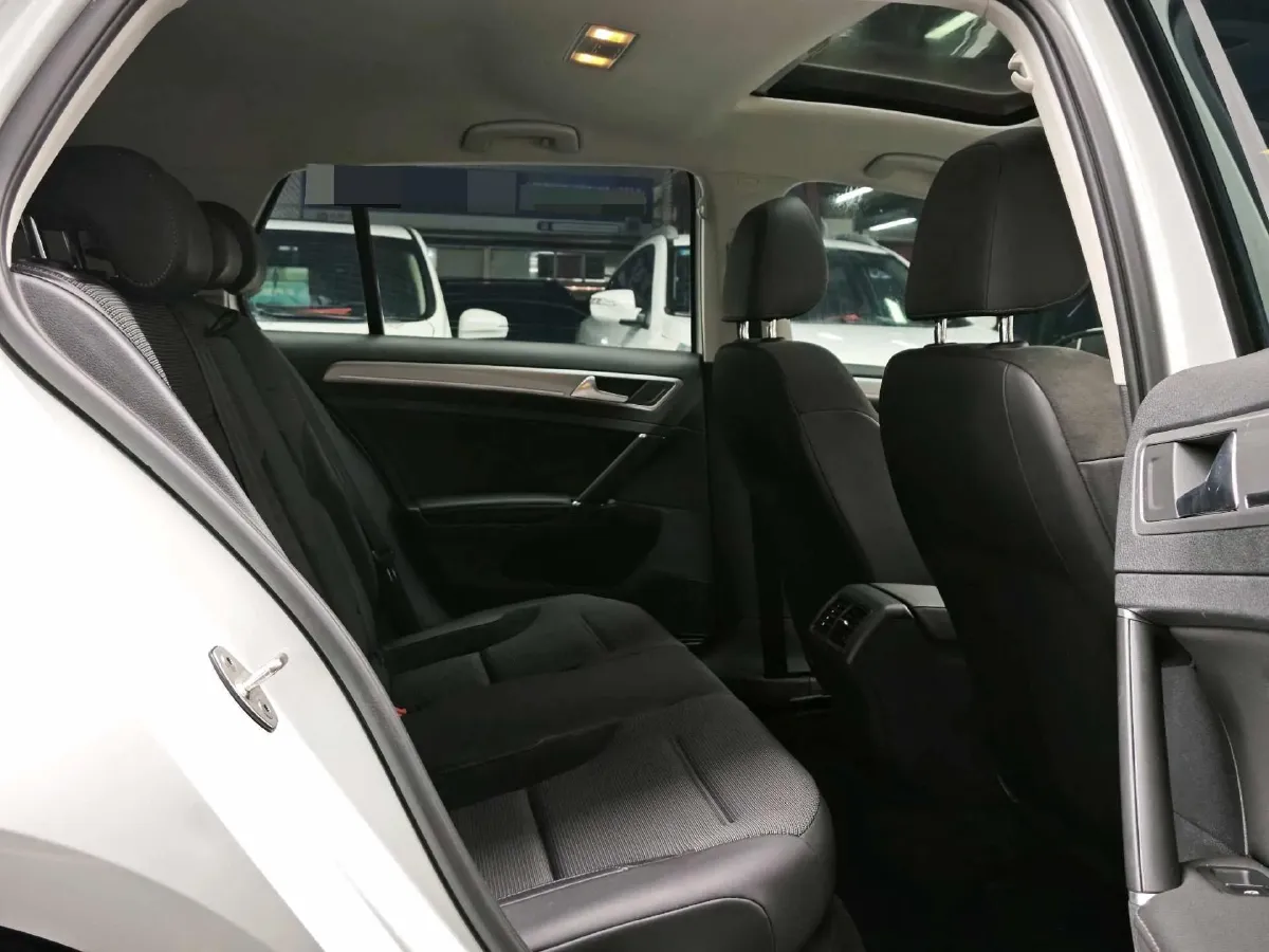 2018 Volkswagen Golf 1.6L 110HP L4 6AT,autocango,china used car exporter,china ev exporter,chinese used car exporter,chinese used ev exporter