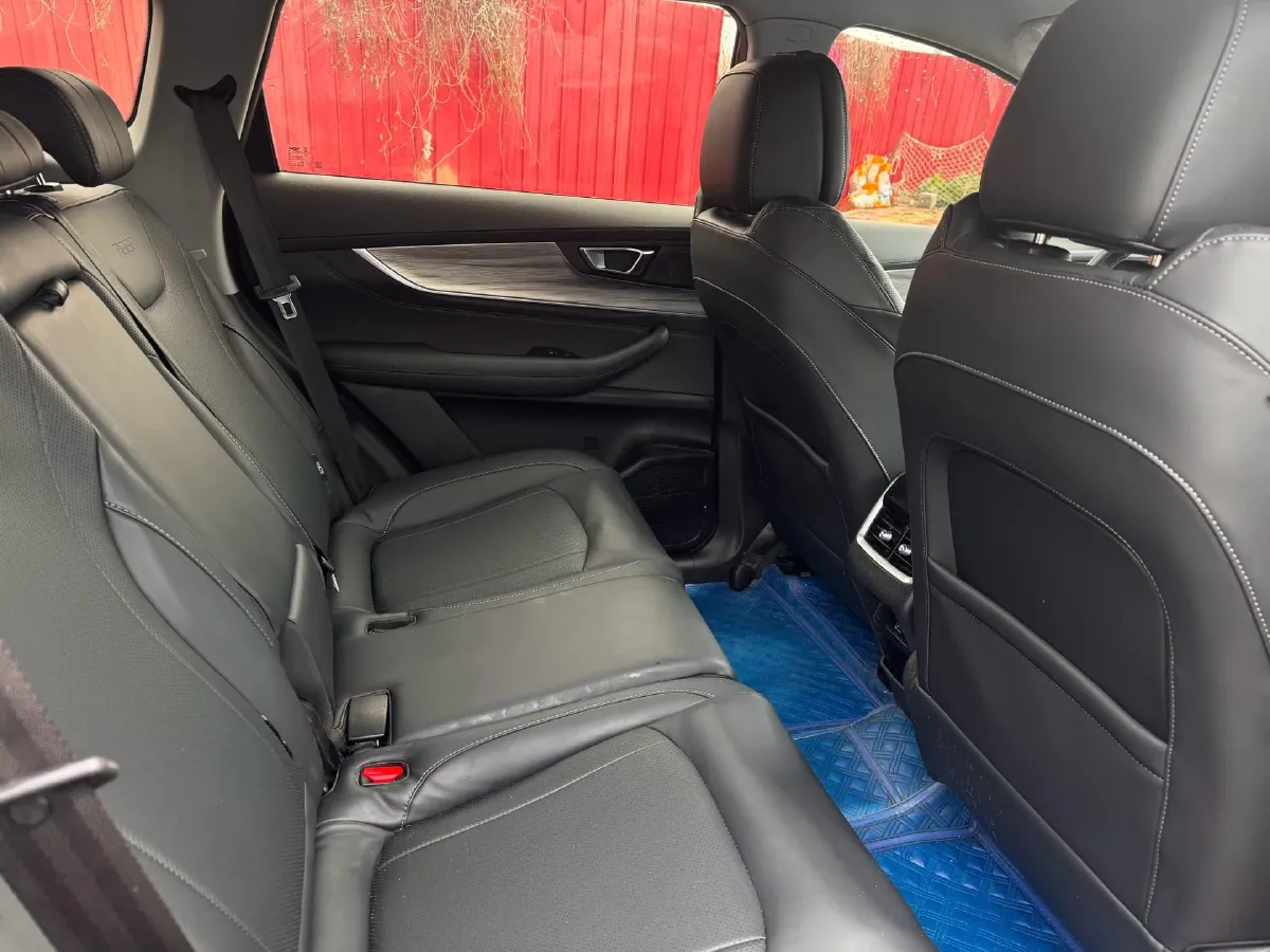 2022 ChangAn CS75 Plus 1.5T 178HP L4 6AT,autocango,china used car exporter,china ev exporter,chinese used car exporter,chinese used ev exporter