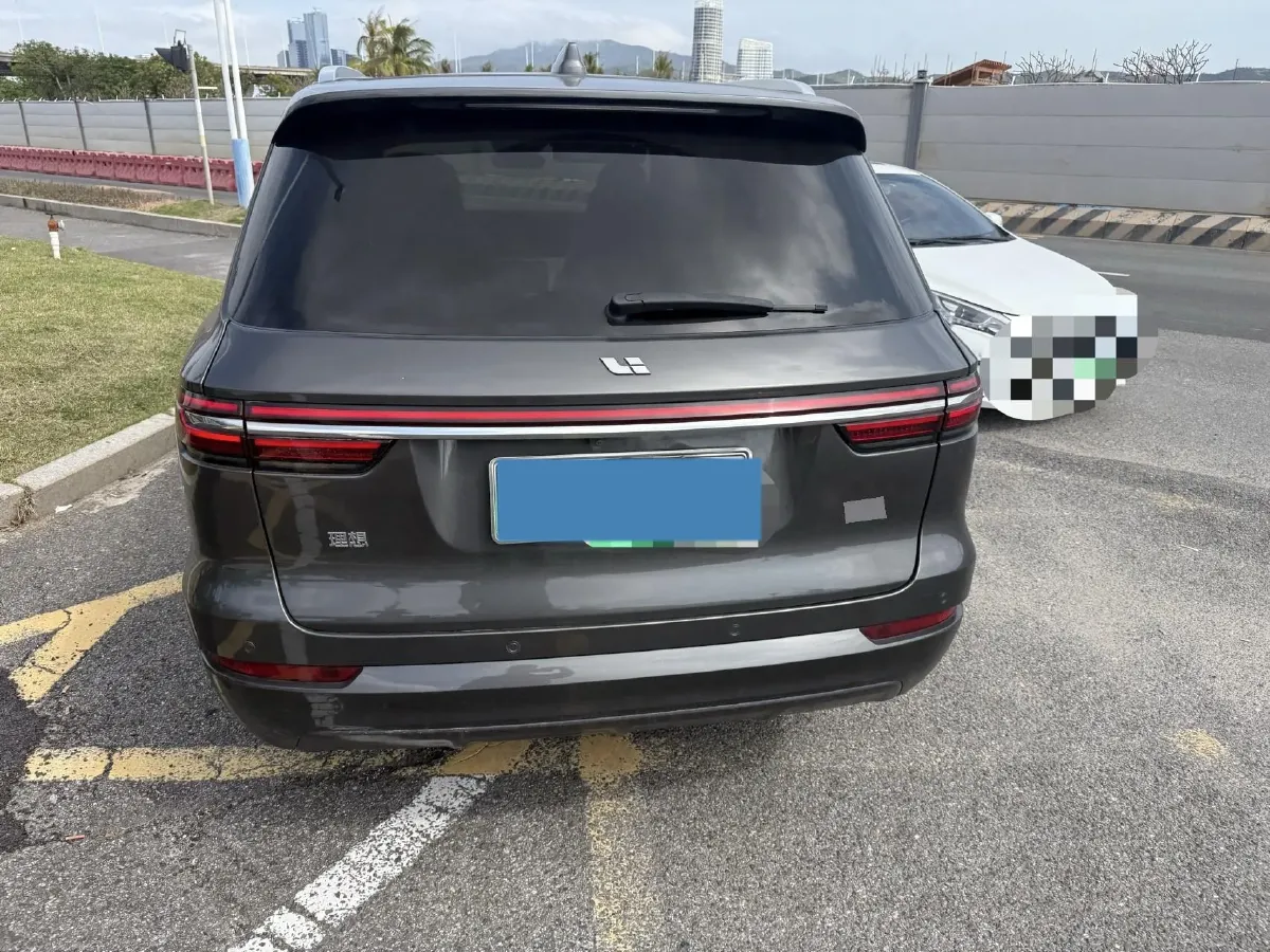 2021 Li ONE Range Extended 131HP REEV 40.5KWH,autocango,china used car exporter,china ev exporter,chinese used car exporter,chinese used ev exporter