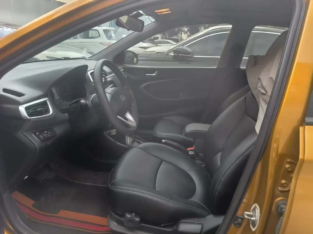 2017 Hyundai Reina 1.4L 95HP L4 4AT,autocango,china used car exporter,china ev exporter,chinese used car exporter,chinese used ev exporter