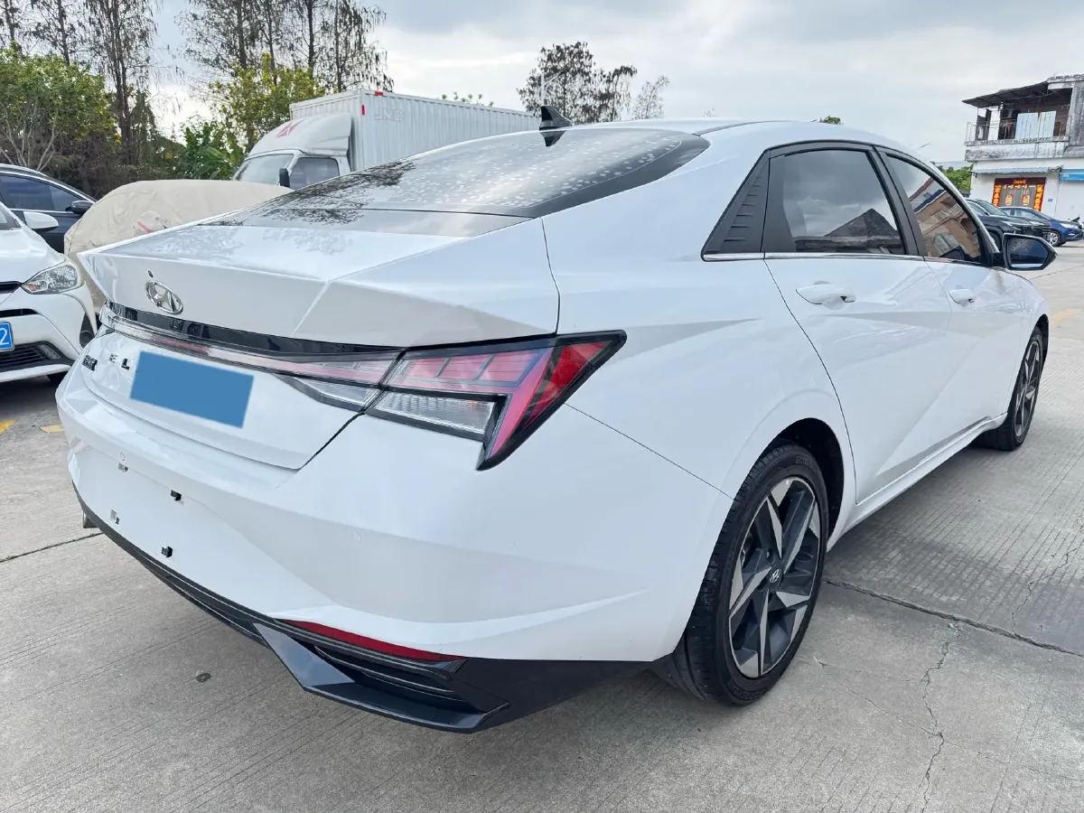 2021 Hyundai Elantra 1.5L 115HP L4 CVT,autocango,china used car exporter,china ev exporter,chinese used car exporter,chinese used ev exporter