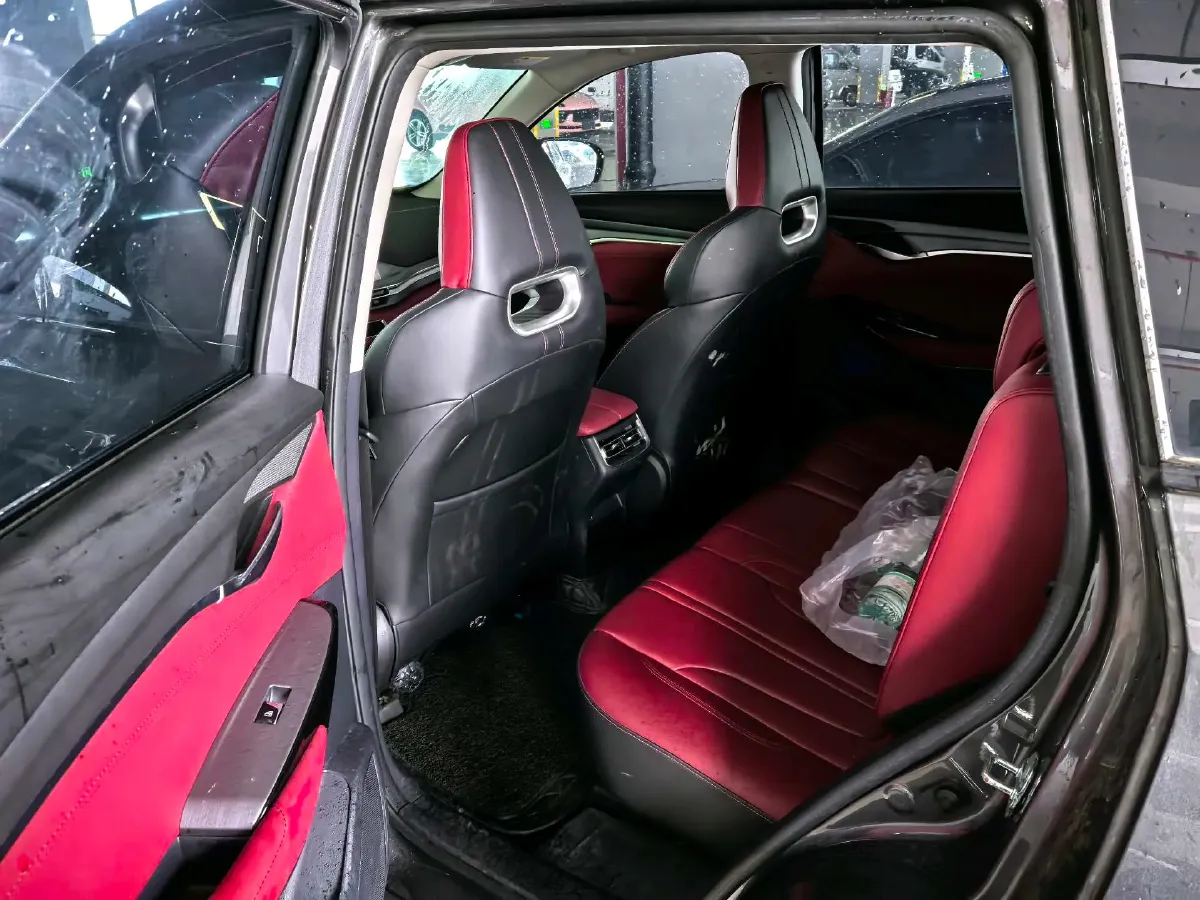 2022 ChangAn CS75 Plus 1.5T 178HP L4 6AT,autocango,china used car exporter,china ev exporter,chinese used car exporter,chinese used ev exporter