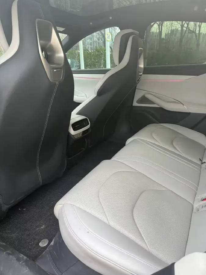 2024 MI SU7 BEV 101KWH,autocango,china used car exporter,china ev exporter,chinese used car exporter,chinese used ev exporter