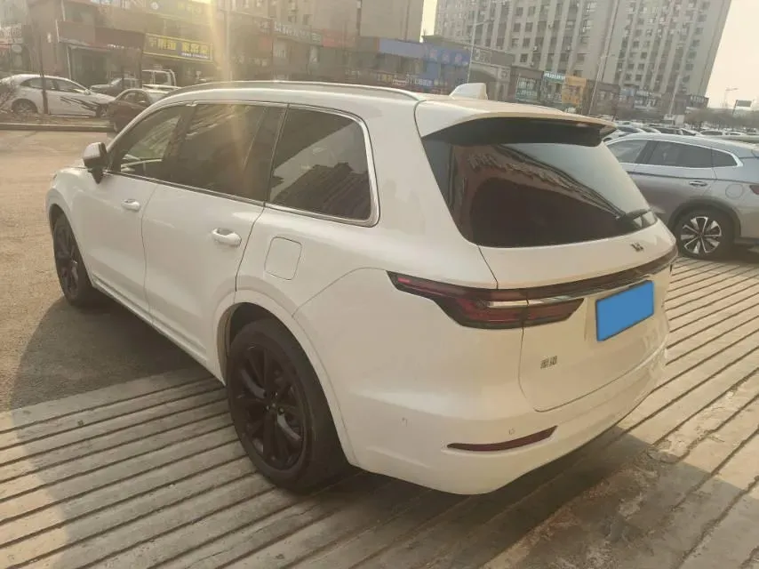 2021 Li ONE Range Extended 131HP REEV 40.5KWH,autocango,china used car exporter,china ev exporter,chinese used car exporter,chinese used ev exporter