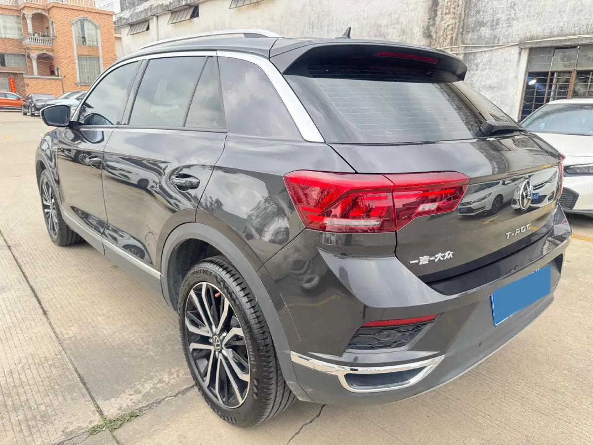 2022 Volkswagen T-Roc 1.4T 150HP L4 7DCT,autocango,china used car exporter,china ev exporter,chinese used car exporter,chinese used ev exporter