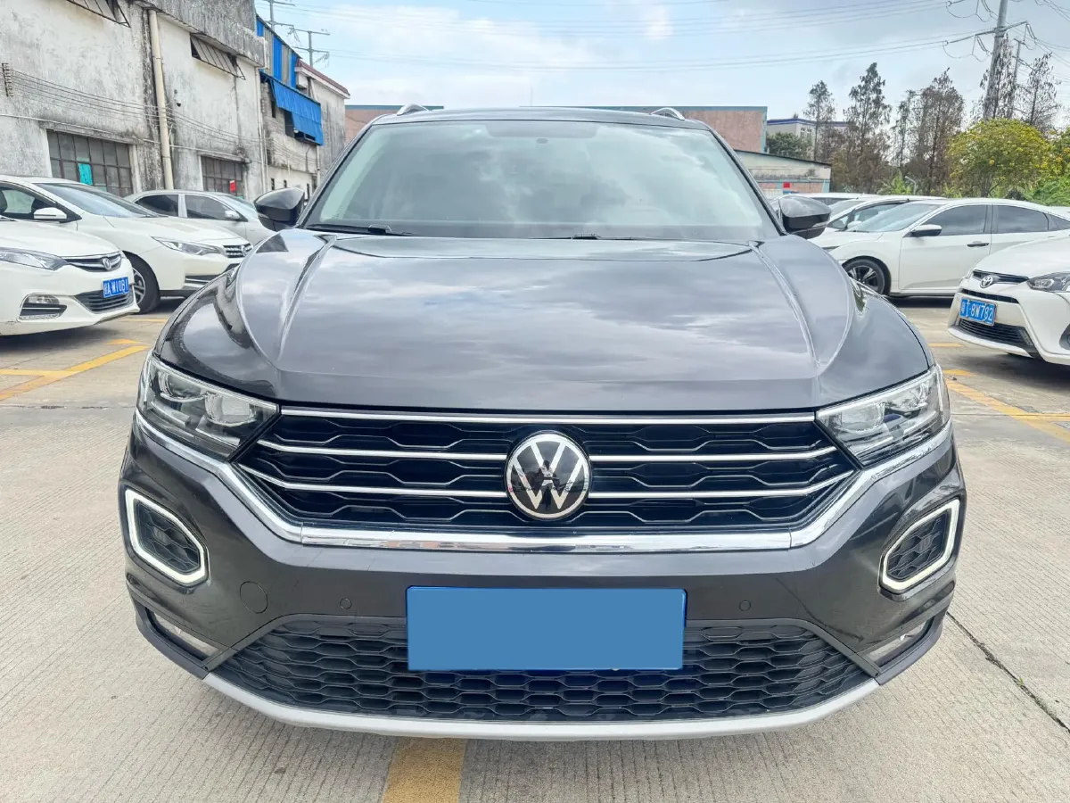 2022 Volkswagen T-Roc 1.4T 150HP L4 7DCT,autocango,china used car exporter,china ev exporter,chinese used car exporter,chinese used ev exporter