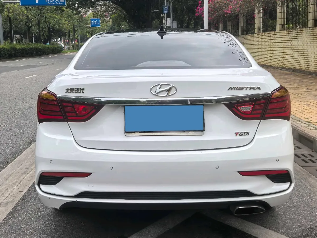 2017 Hyundai Mistra 1.6T 175HP L4 7DCT,autocango,china used car exporter,china ev exporter,chinese used car exporter,chinese used ev exporter