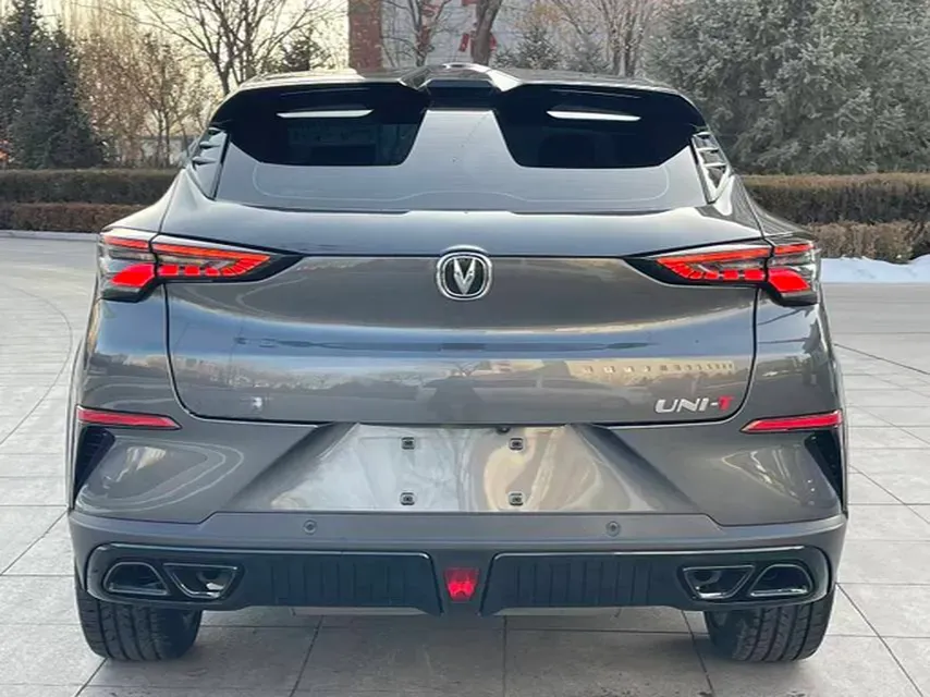 2022 ChangAn UNI-T 2.0T 233HP L4 8AT,autocango,china used car exporter,china ev exporter,chinese used car exporter,chinese used ev exporter