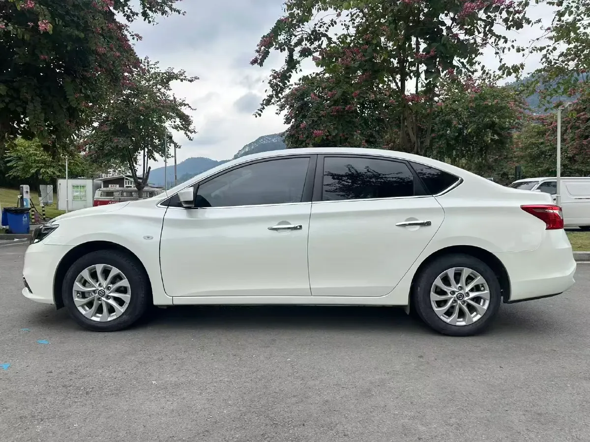 2021 Nissan Sylphy 1.6L 122HP L4 CVT,autocango,china used car exporter,china ev exporter,chinese used car exporter,chinese used ev exporter