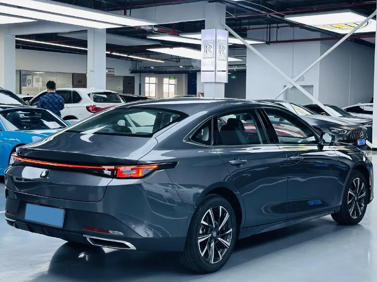 2025 ChangAn Eado 1.5T 192HP L4 7DCT,autocango,china used car exporter,china ev exporter,chinese used car exporter,chinese used ev exporter