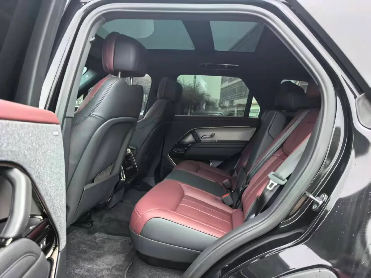 2025 Land Rover Range Rover Sport 3.0T 400HP L6 8AT,autocango,china used car exporter,china ev exporter,chinese used car exporter,chinese used ev exporter