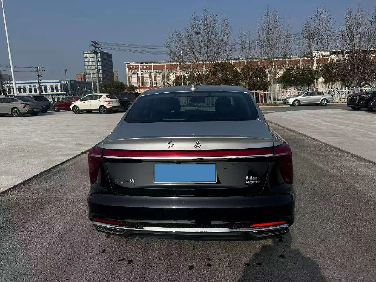 2024 HongQi H5 2.0T 224HP L4 8AT,autocango,china used car exporter,china ev exporter,chinese used car exporter,chinese used ev exporter