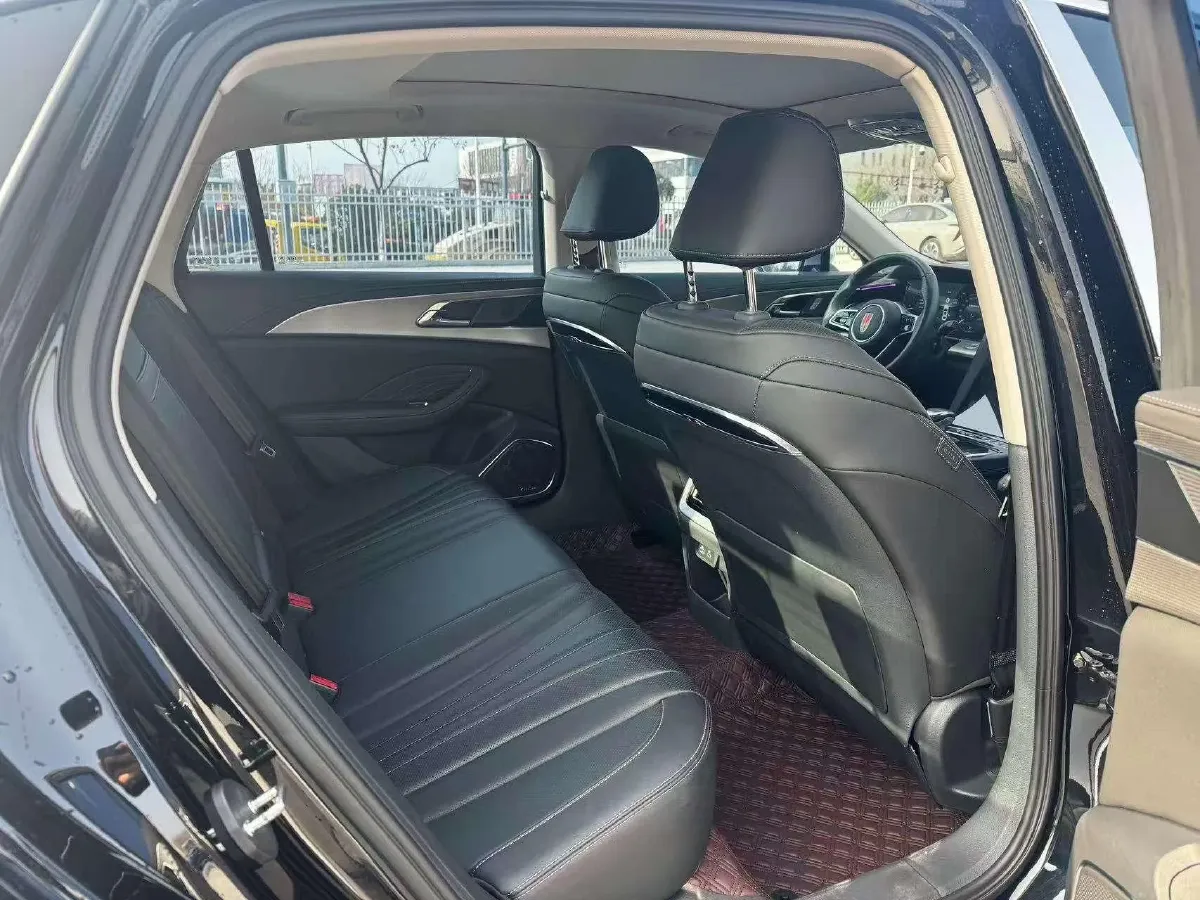 2024 HongQi H5 2.0T 224HP L4 8AT,autocango,china used car exporter,china ev exporter,chinese used car exporter,chinese used ev exporter