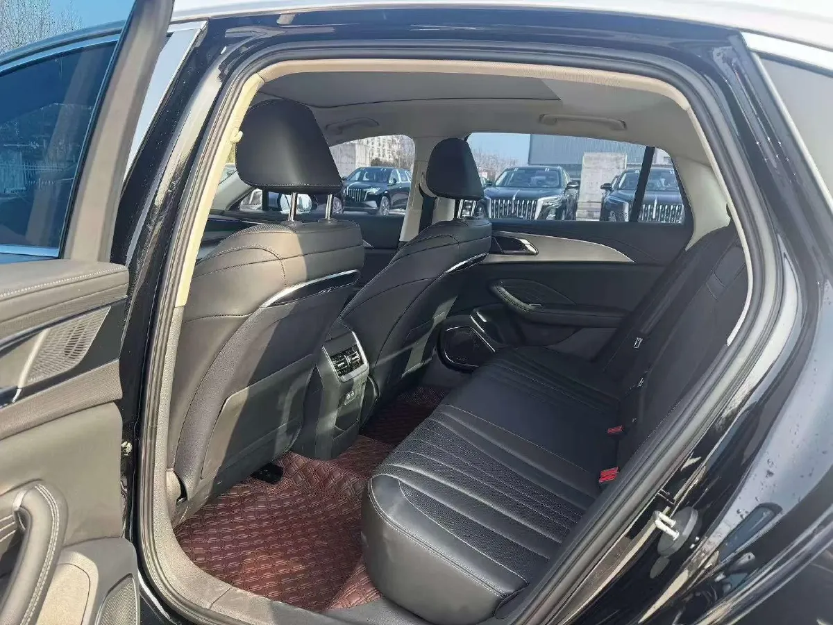 2024 HongQi H5 2.0T 224HP L4 8AT,autocango,china used car exporter,china ev exporter,chinese used car exporter,chinese used ev exporter