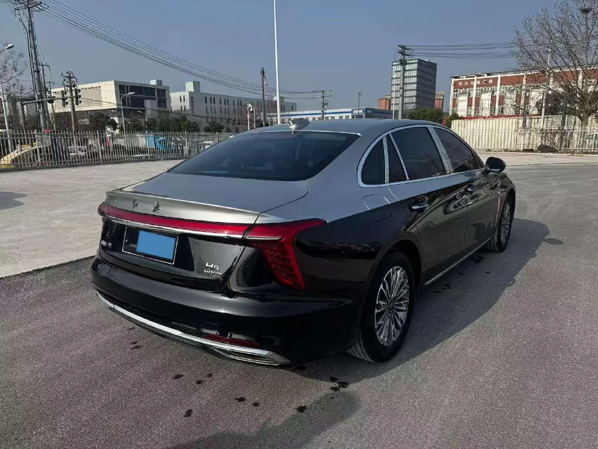 2024 HongQi H5 2.0T 224HP L4 8AT,autocango,china used car exporter,china ev exporter,chinese used car exporter,chinese used ev exporter