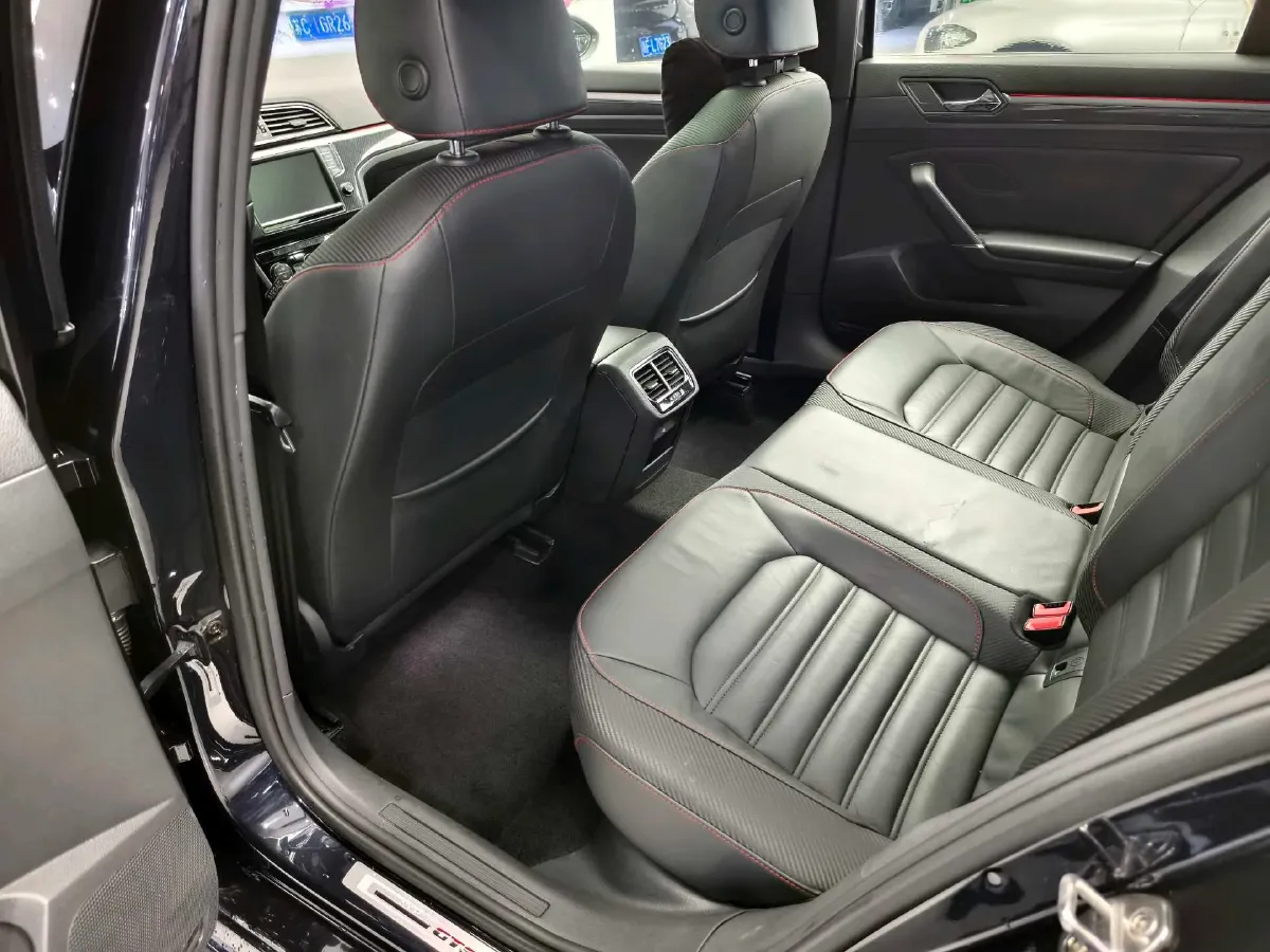 2017 Volkswagen Lamando 2.0T 220HP L4 7DCT,autocango,china used car exporter,china ev exporter,chinese used car exporter,chinese used ev exporter