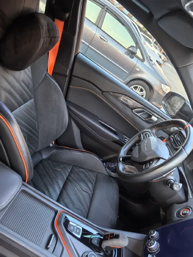 2021 LYNK&CO 02 Hatchback 2.0T 254HP L4 8AT,autocango,china used car exporter,china ev exporter,chinese used car exporter,chinese used ev exporter