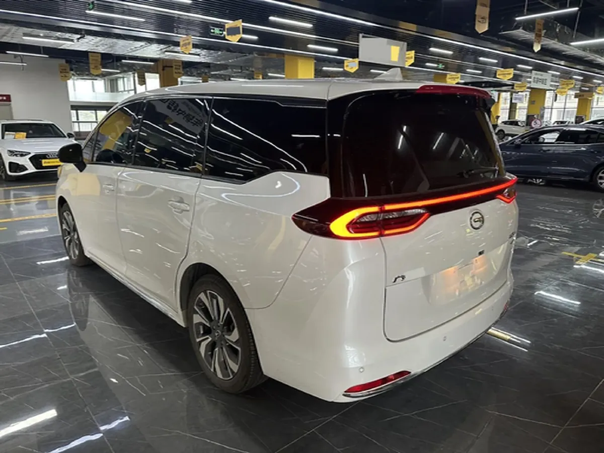 2021 GAC Trumpchi M6 1.5T 169HP L4 7DCT,autocango,china used car exporter,china ev exporter,chinese used car exporter,chinese used ev exporter