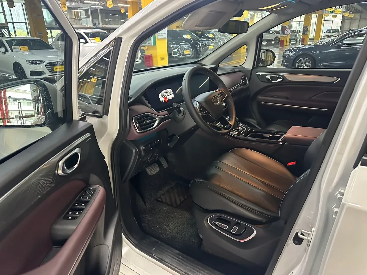 2021 GAC Trumpchi M6 1.5T 169HP L4 7DCT,autocango,china used car exporter,china ev exporter,chinese used car exporter,chinese used ev exporter