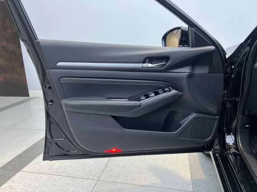 2021 Nissan Teana 2.0L 156HP L4 CVT,autocango,china used car exporter,china ev exporter,chinese used car exporter,chinese used ev exporter