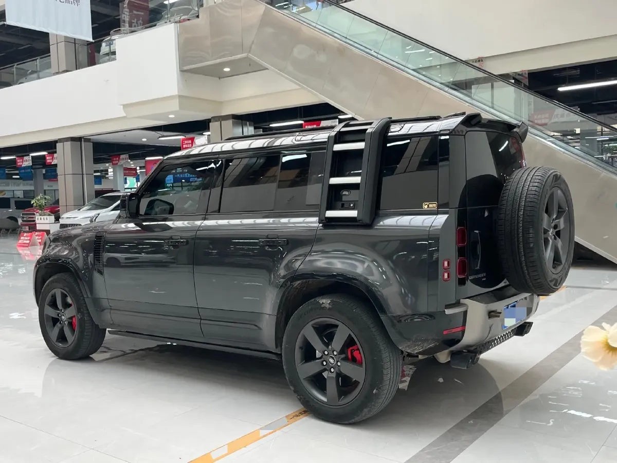 2023 Land Rover Defender 3.0T 400HP L6 8AT,autocango,china used car exporter,china ev exporter,chinese used car exporter,chinese used ev exporter