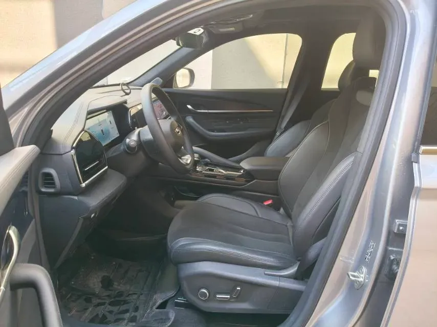 2024 Geely Monjaro 2.0T 238HP L4 8AT,autocango,china used car exporter,china ev exporter,chinese used car exporter,chinese used ev exporter