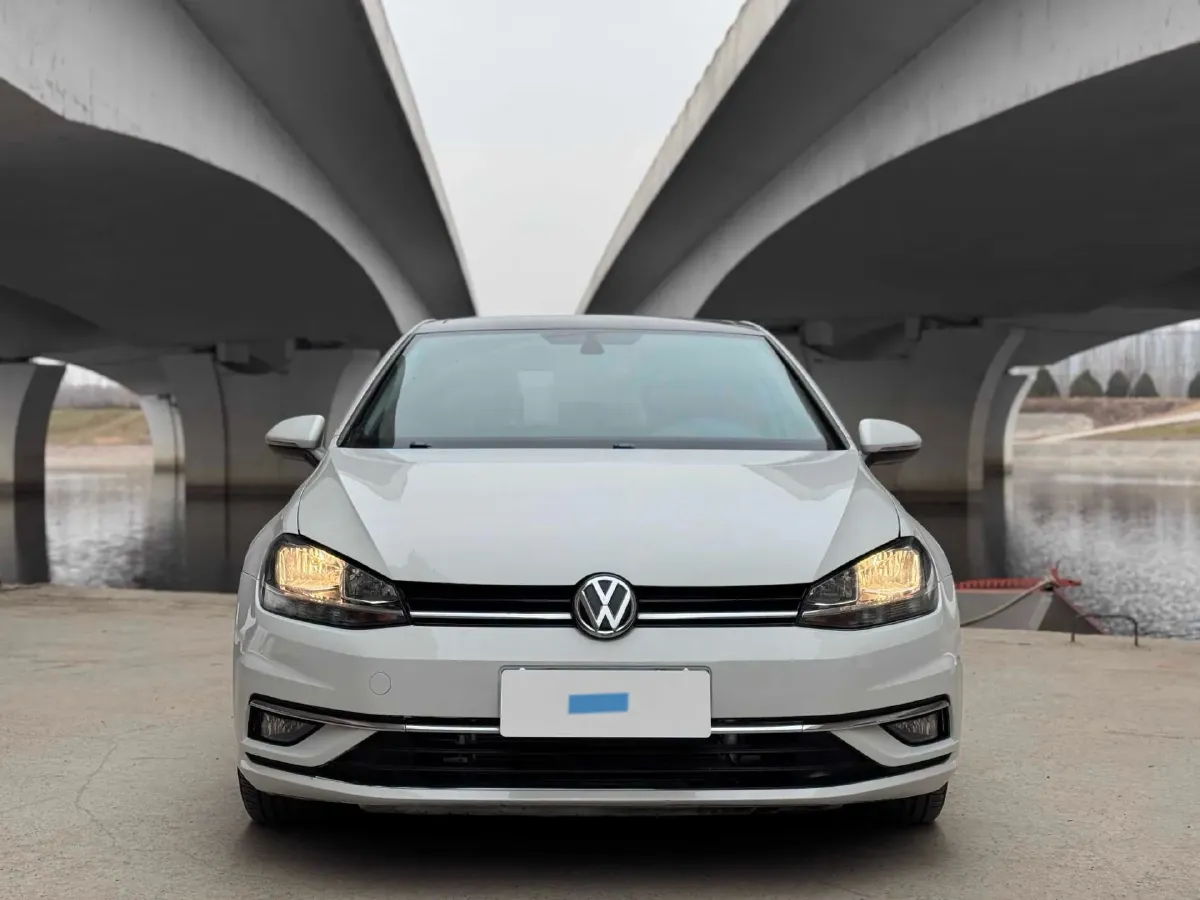 2018 Volkswagen Golf 1.4T 131HP L4 7DCT,autocango,china used car exporter,china ev exporter,chinese used car exporter,chinese used ev exporter