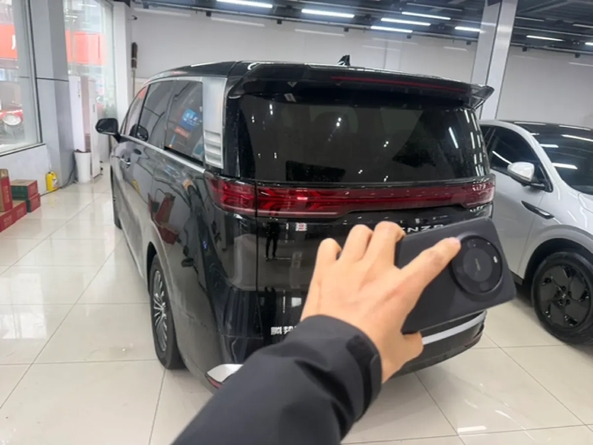 2024 Denza D9 1.5T 139HP L4 E-CVT PHEV 40KWH,autocango,china used car exporter,china ev exporter,chinese used car exporter,chinese used ev exporter