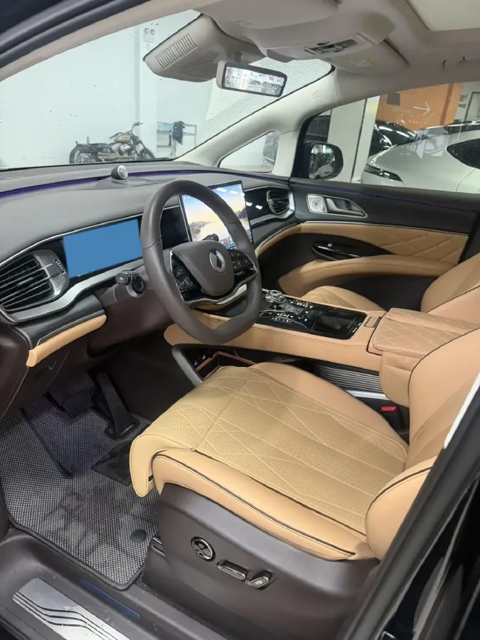 2024 Denza D9 1.5T 139HP L4 E-CVT PHEV 40KWH,autocango,china used car exporter,china ev exporter,chinese used car exporter,chinese used ev exporter