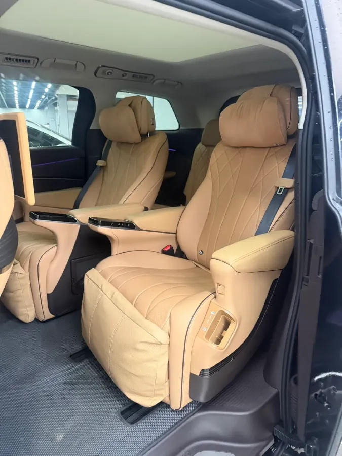 2024 Denza D9 1.5T 139HP L4 E-CVT PHEV 40KWH,autocango,china used car exporter,china ev exporter,chinese used car exporter,chinese used ev exporter