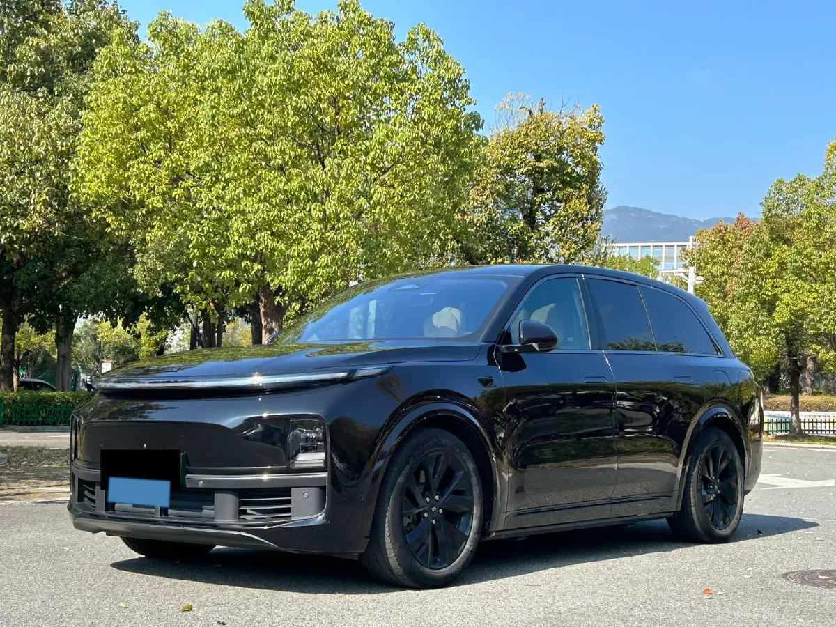 2023 Li L7 Range Extended 154HP REEV 40.9KWH,autocango,china used car exporter,china ev exporter,chinese used car exporter,chinese used ev exporter